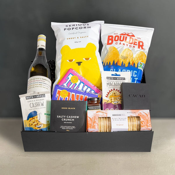 https://cdn.shopify.com/s/files/1/0363/3650/0875/products/pinot-gris-wine-hamper-ipantry-australia-950750_600x600.jpg?v=1700621809