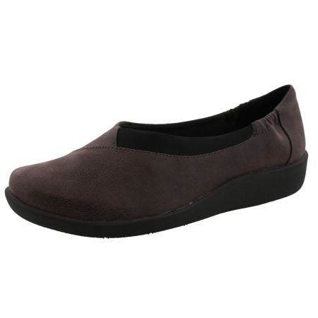 clarks wide flats