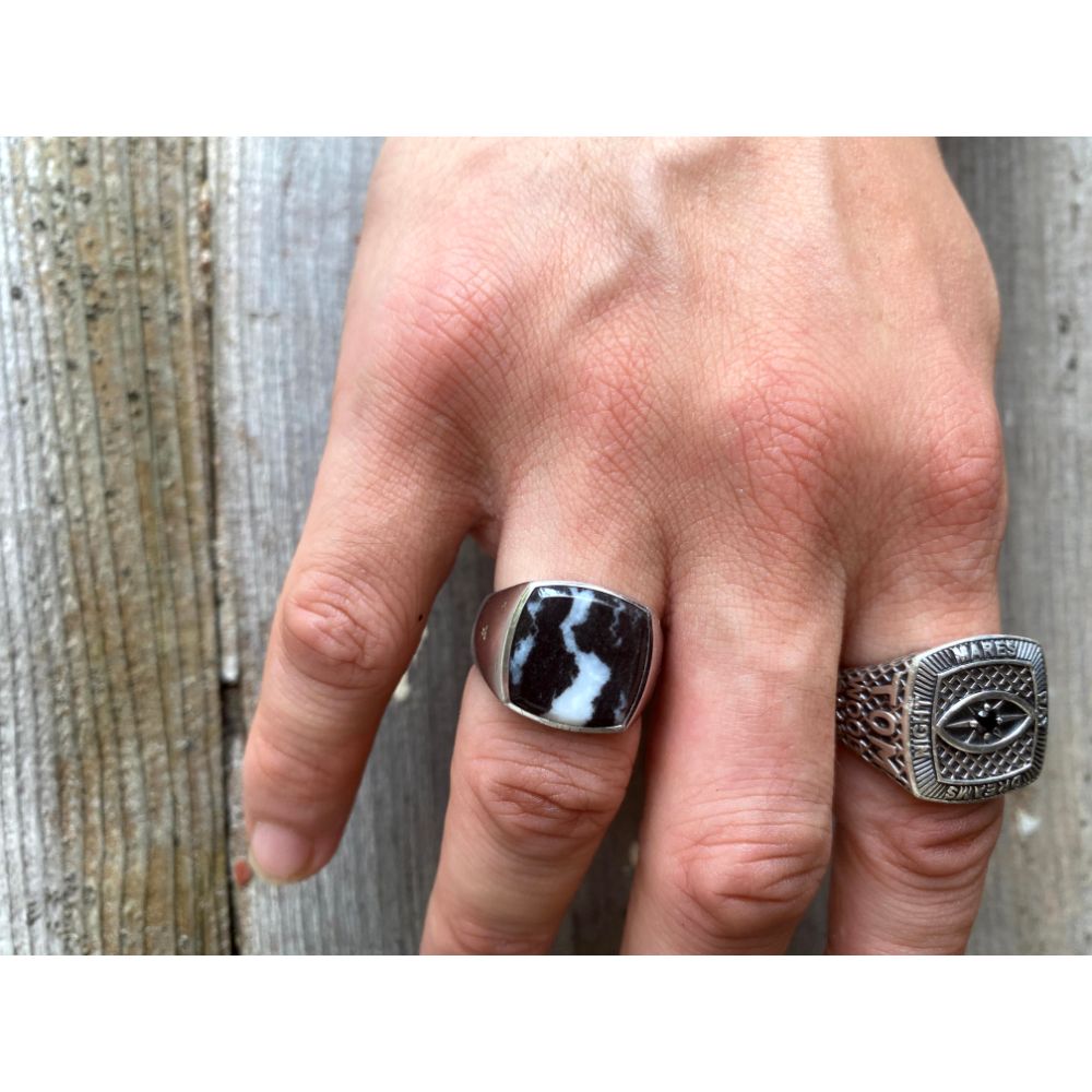 Cushion zebra marble ring／クッション・ゼブラマーブル・リング