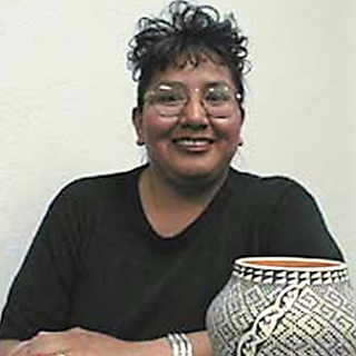 Melissa Antonio, Acoma potter