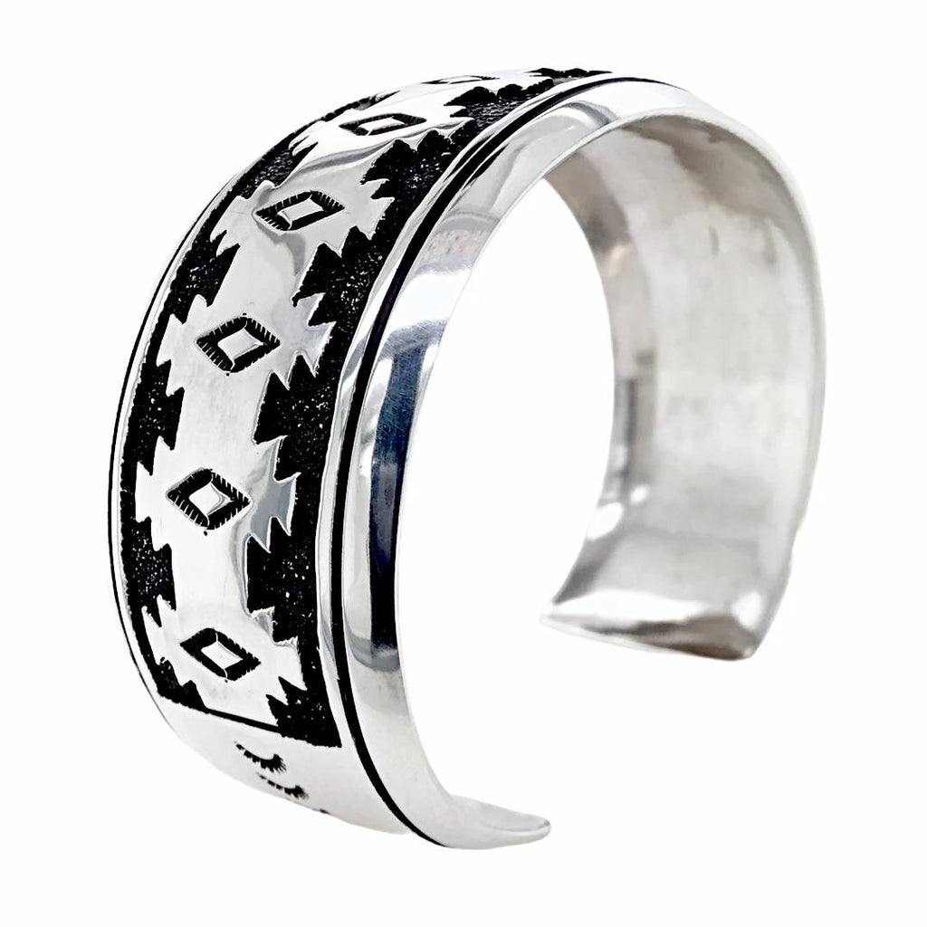 sold Navajo Southwest Engraved Sterling Silver Heavy-Gauge B