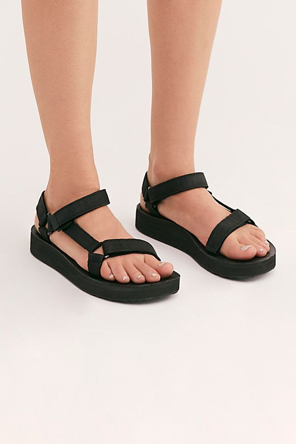 sandals for women under 500