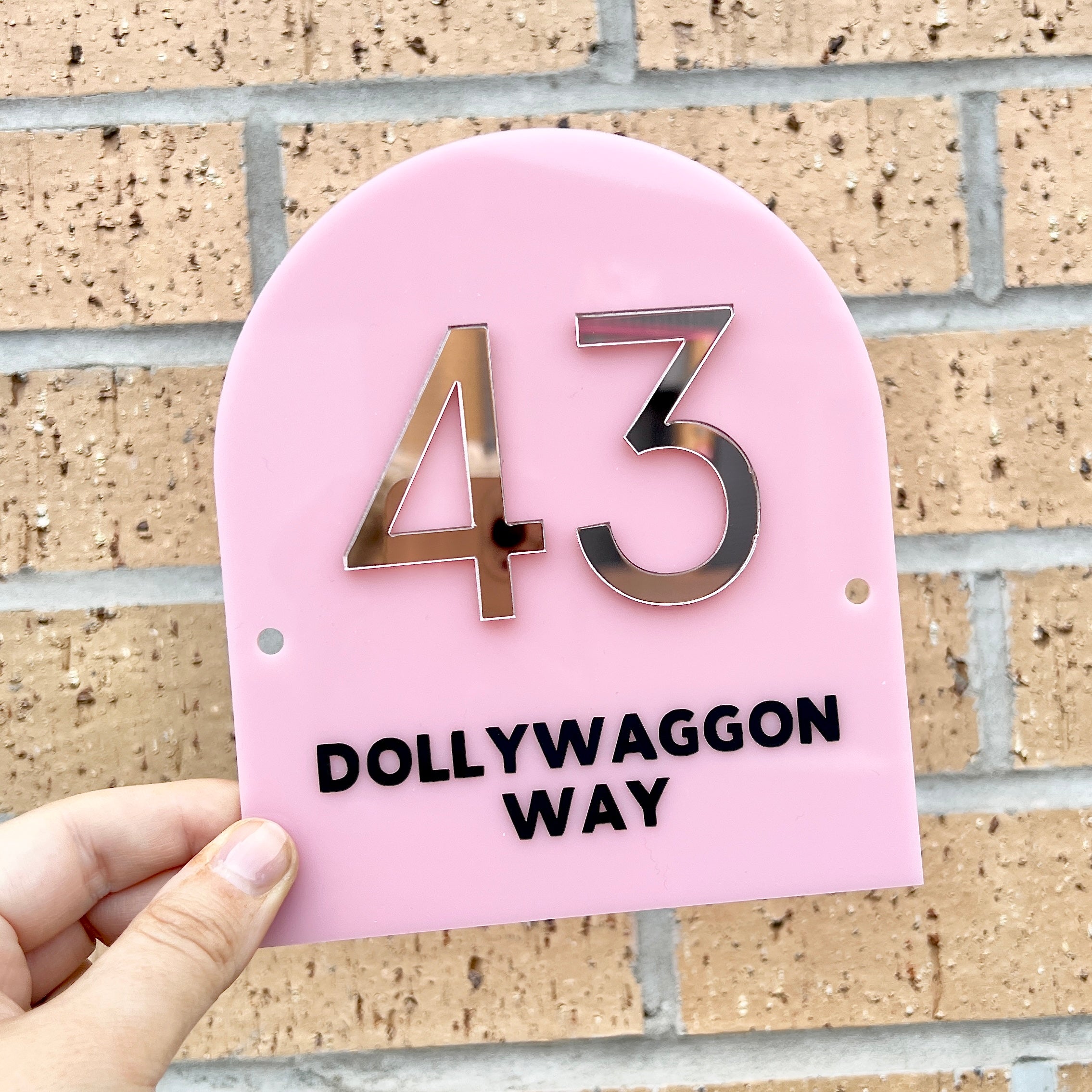 acrylic-door-number-sign-dollz-confetti