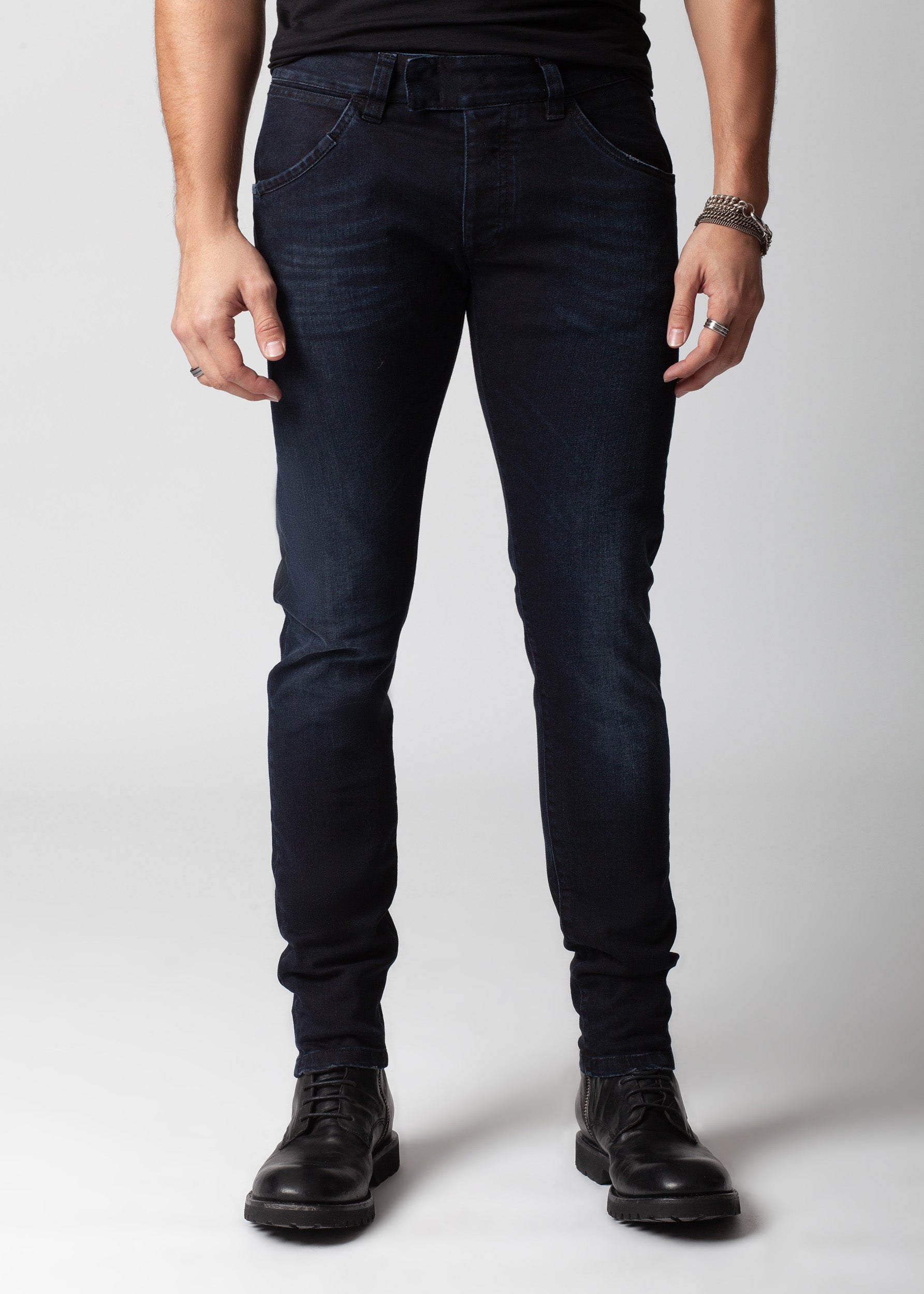 ARI Stretch Denim Jeans | Made in Italy | AriSoho.com