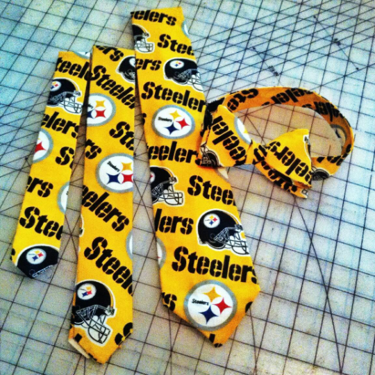 NFL Pittsburgh Steelers Face Mask — Signature Bow Ties