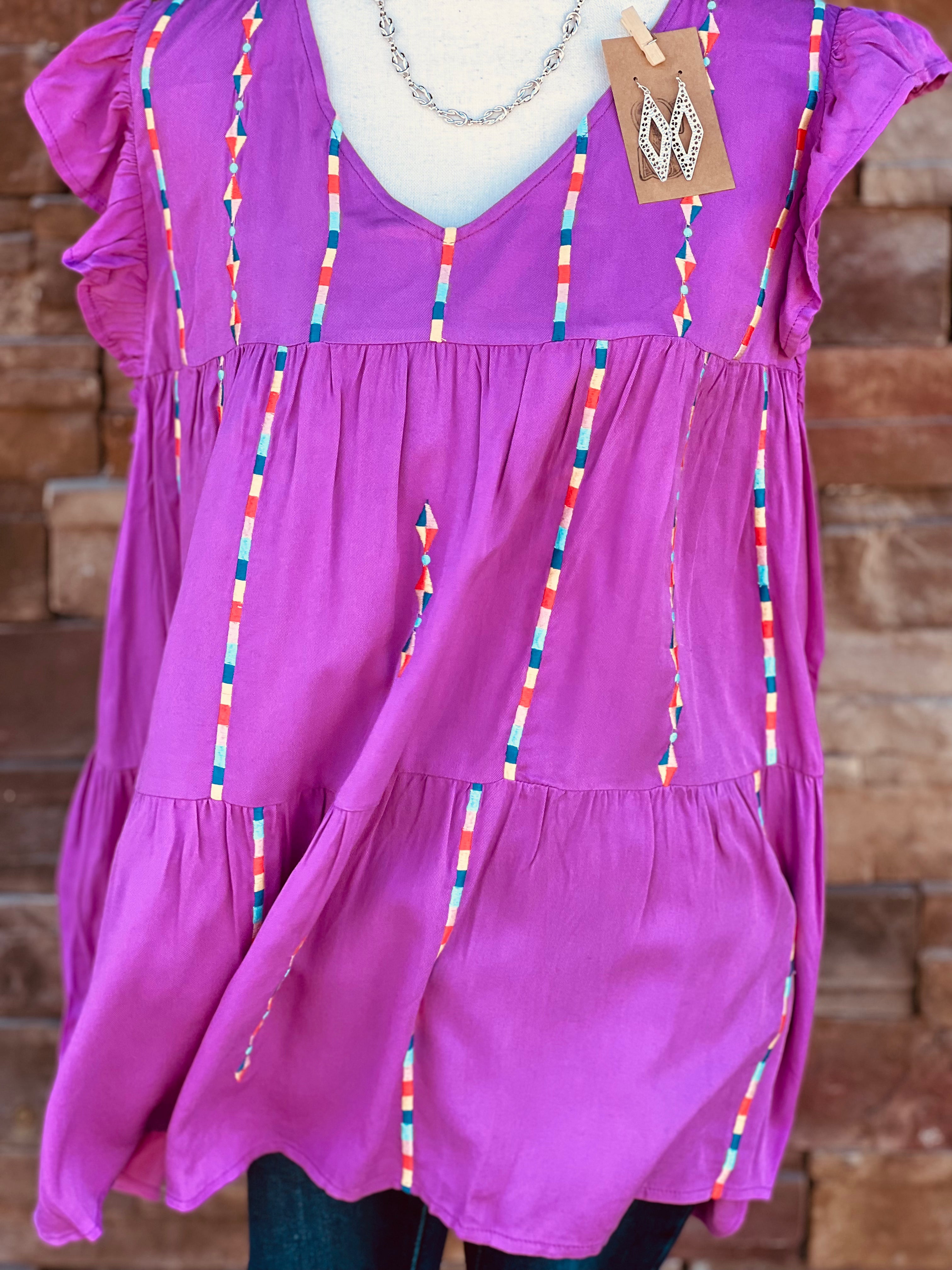 Flutter Sleeve Embroidered Top - Curvy