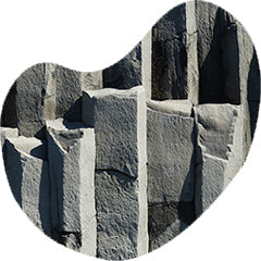 Basalt in the raw state, stone wall, as raw material for recable cable sheathing.