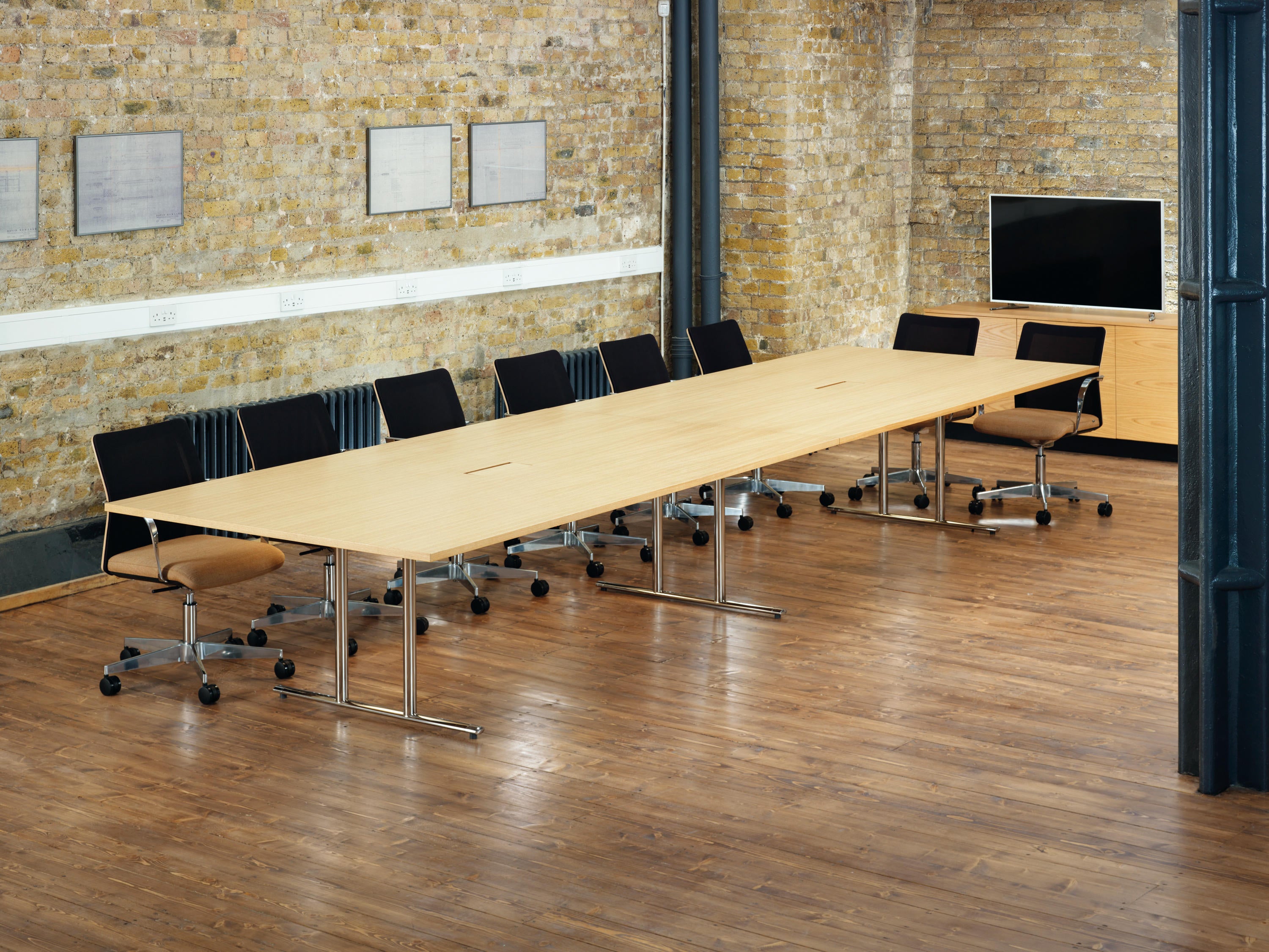 HOWE Tempest Folding Meeting Table