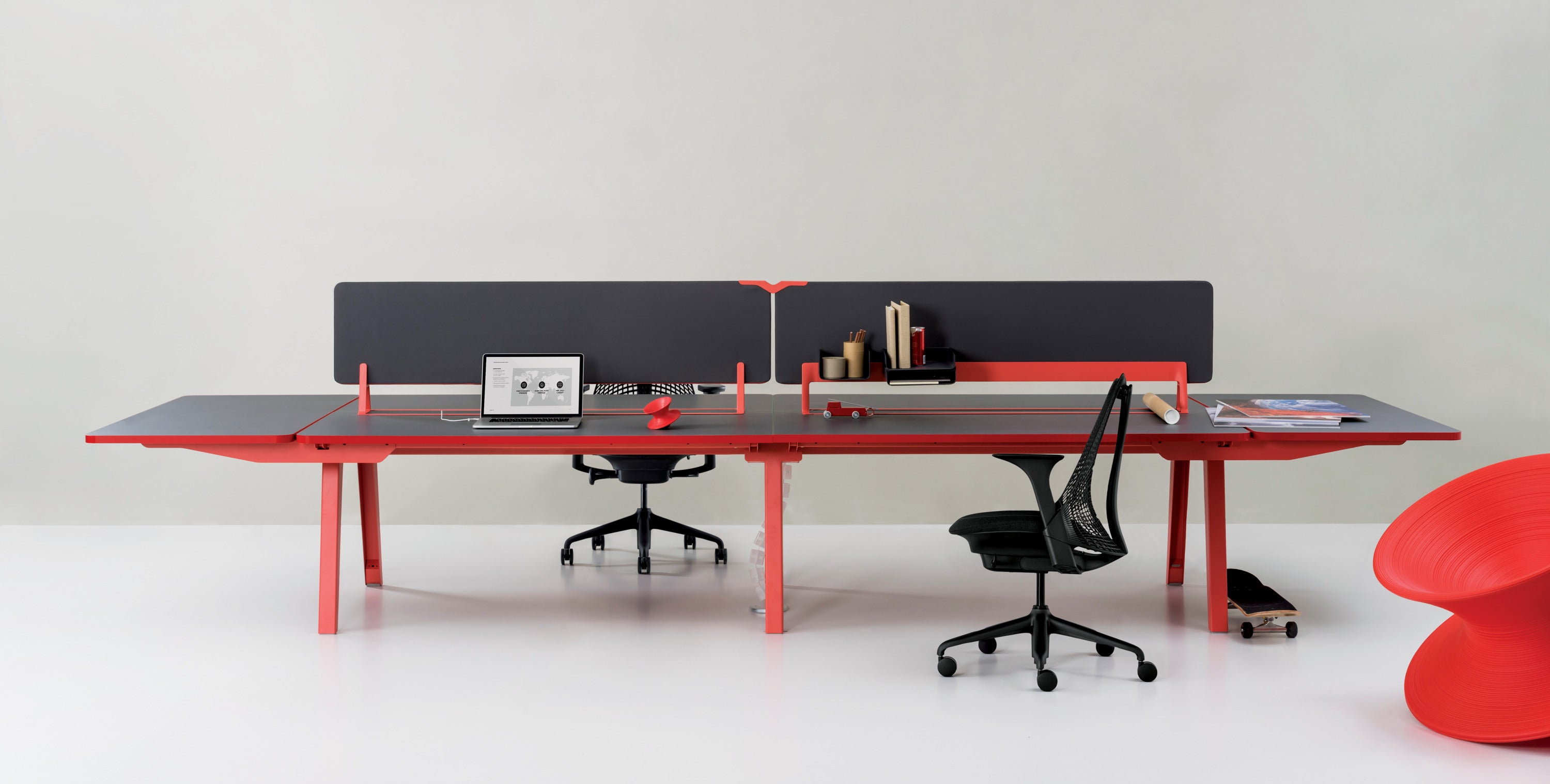 Herman Miller Optimis Workstation