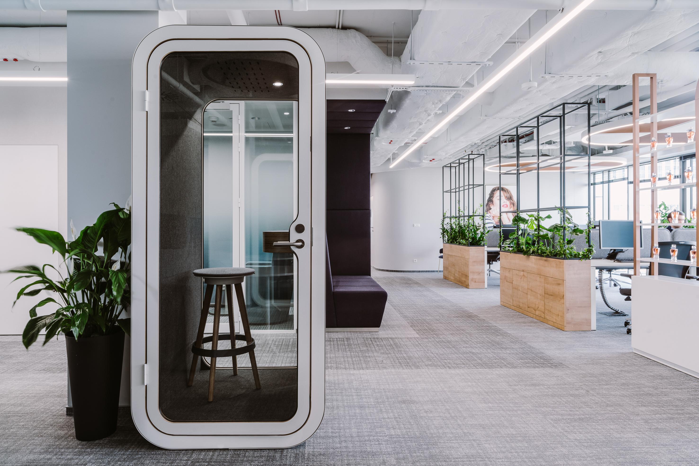 Framery O Phone Booth Meeting Acoustic Pod