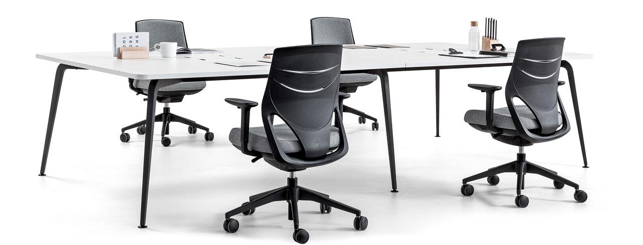 Actiu Twist Boardroom Table