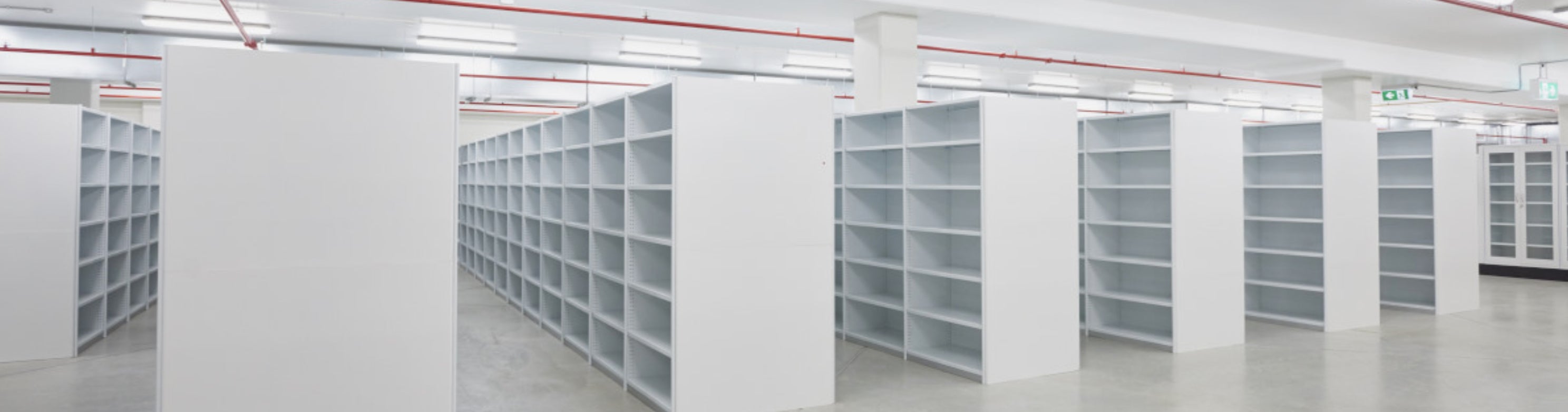 APC Uni-Shelf Storage Shelving Unit