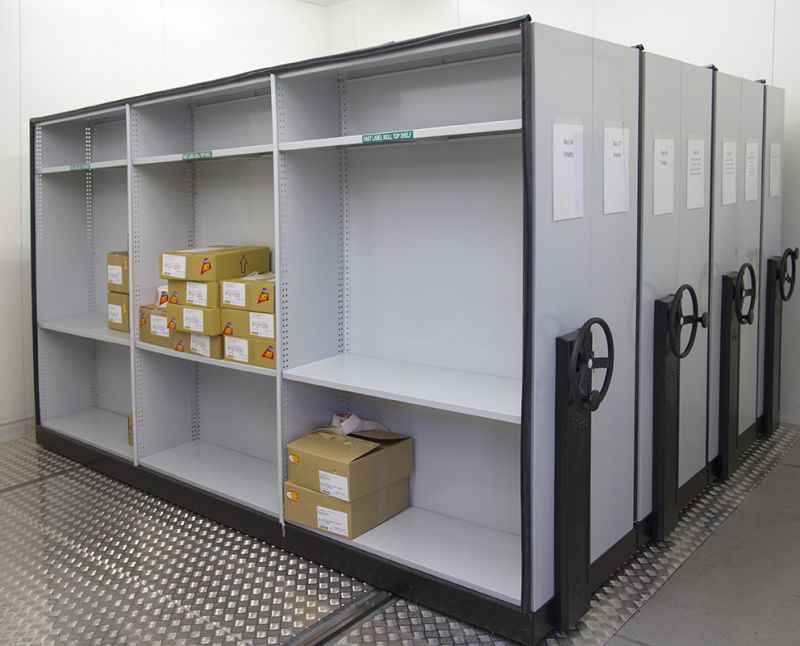 APC Ezi-Drive Mobile Shelving Storage Unit