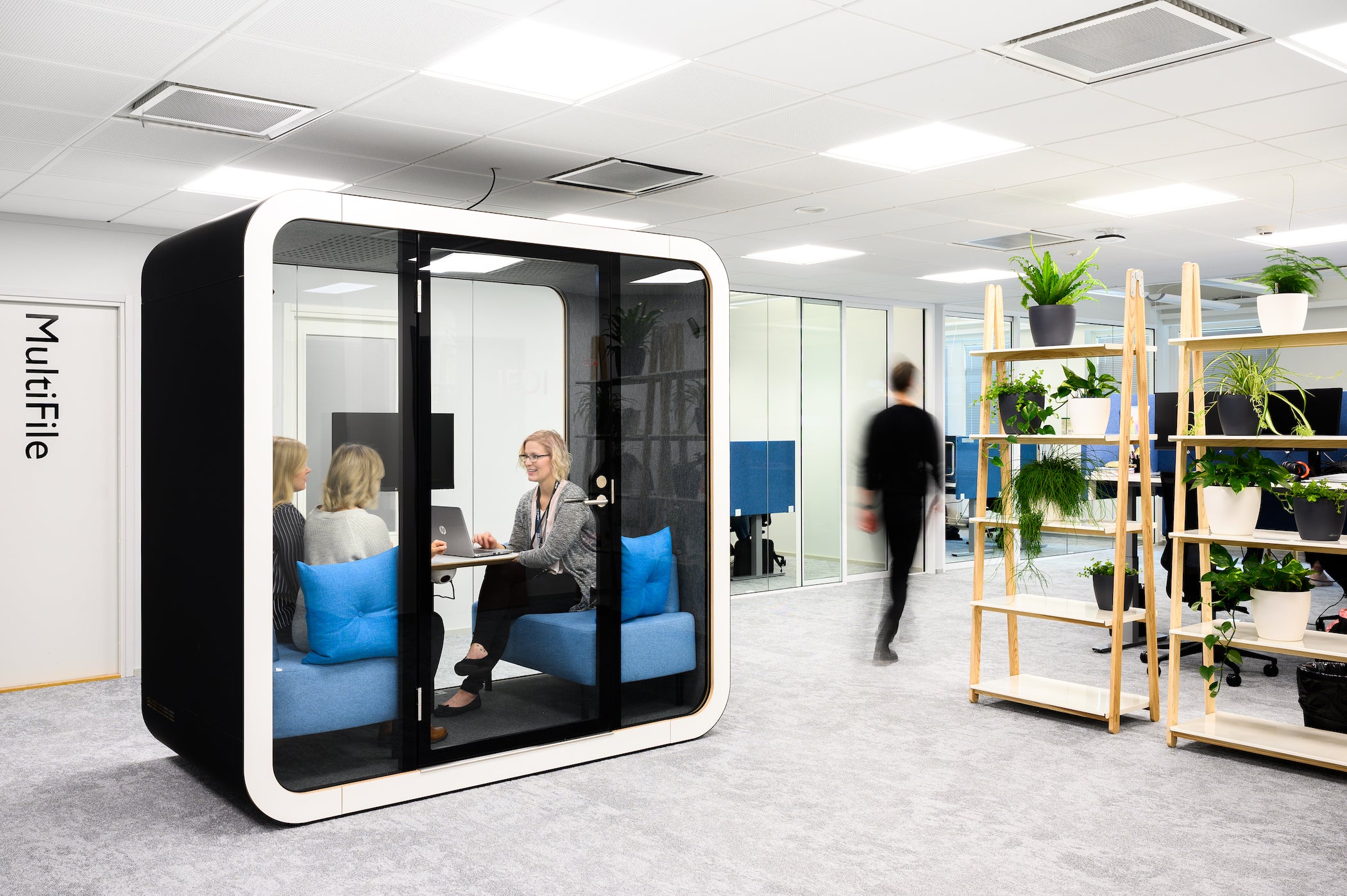 Framery Q Meeting Booth Acoustic Pod