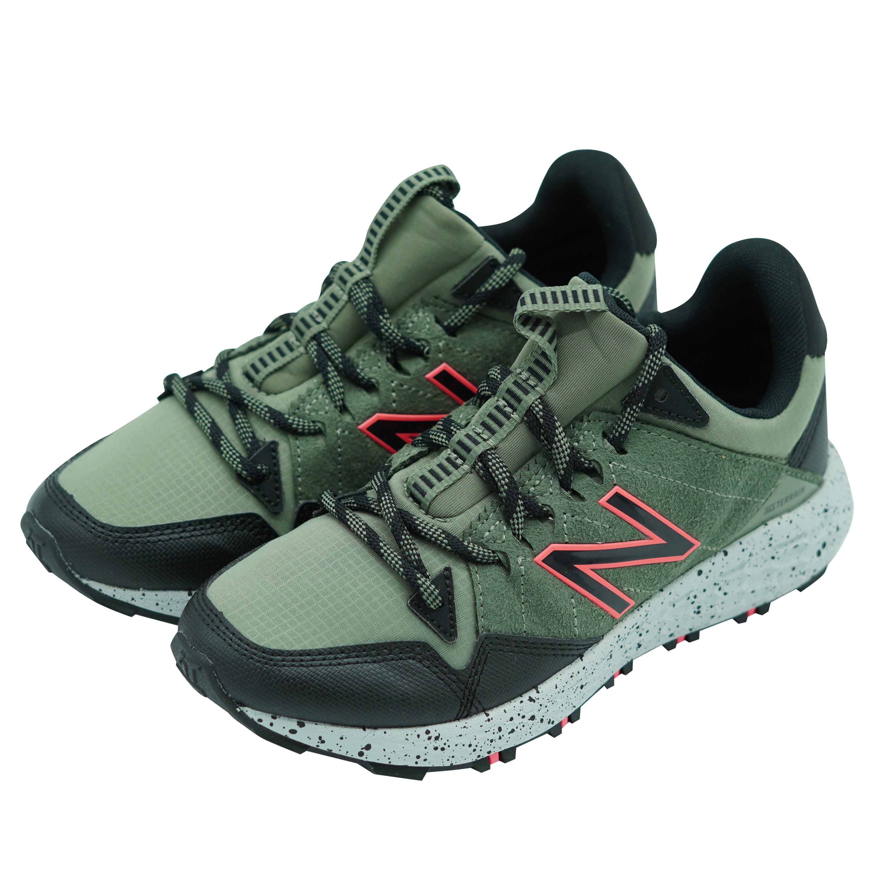 acceso Taxi poco New Balance Women's Crag V1 Fresh Foam Trail Running Shoes Green Black –  The Uber Shop Retail Store