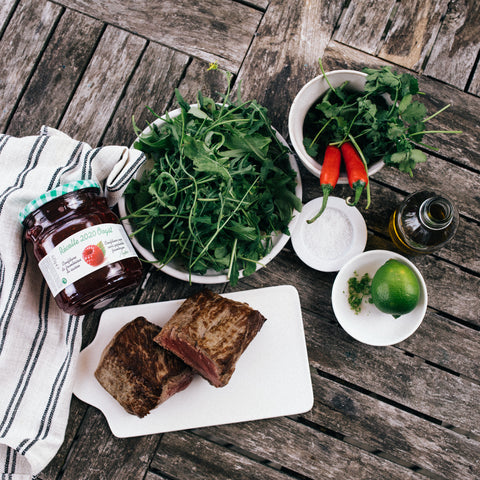 Récolte - Tagliatta de bœuf, sauce crue aux herbes & confiture de framboise