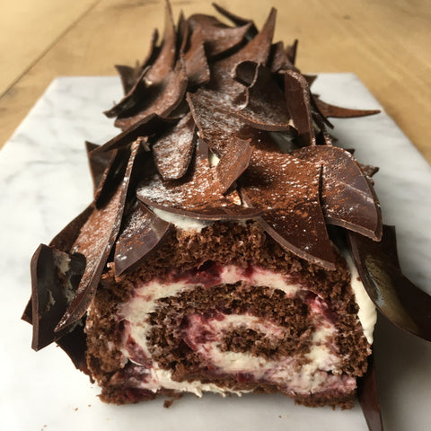 Bûche forêt noire : Ma recette de la BÛCHE chocolat-cerises - Ma part du  gâteau