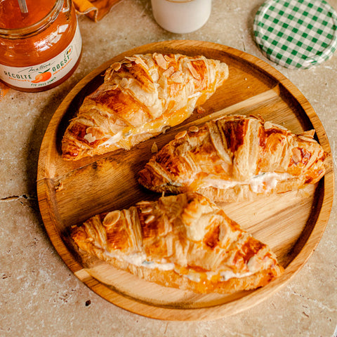 Croissant fourré à la ricotta et confiture d’abricots Récolte