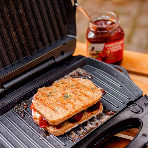 Croque au brie, betterave et confiture 3 fruits de leurs fruits