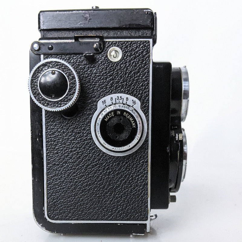 Rolleicord III TLR Camera, Schneider Xenar 75/3.5 Lens – Camera