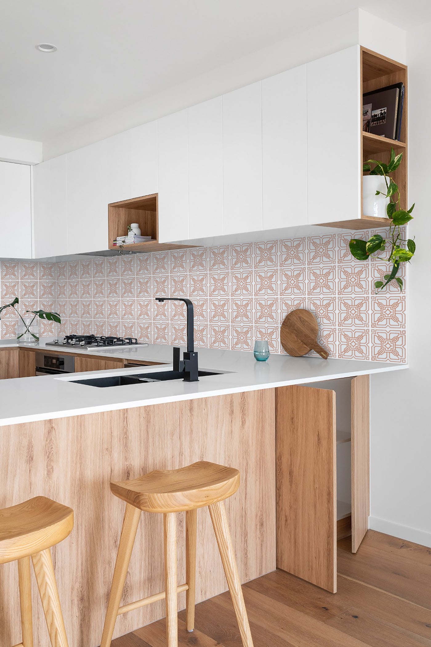 Kitchen backsplash with white relief tile clay imports