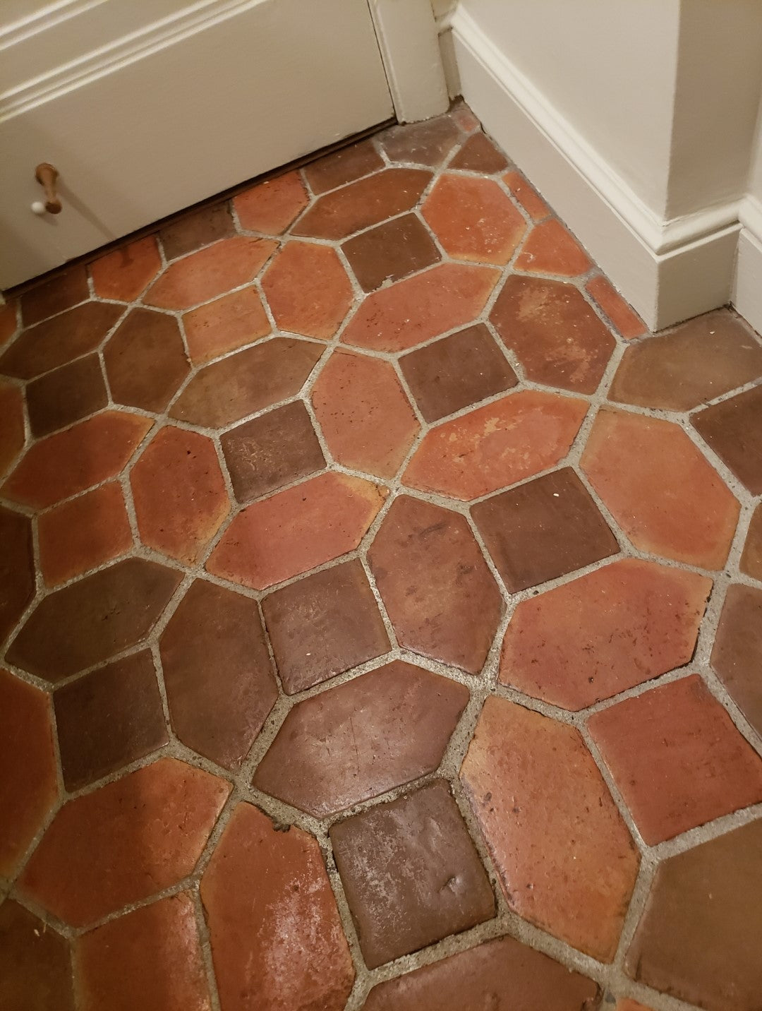 How to blend old terracotta tiles