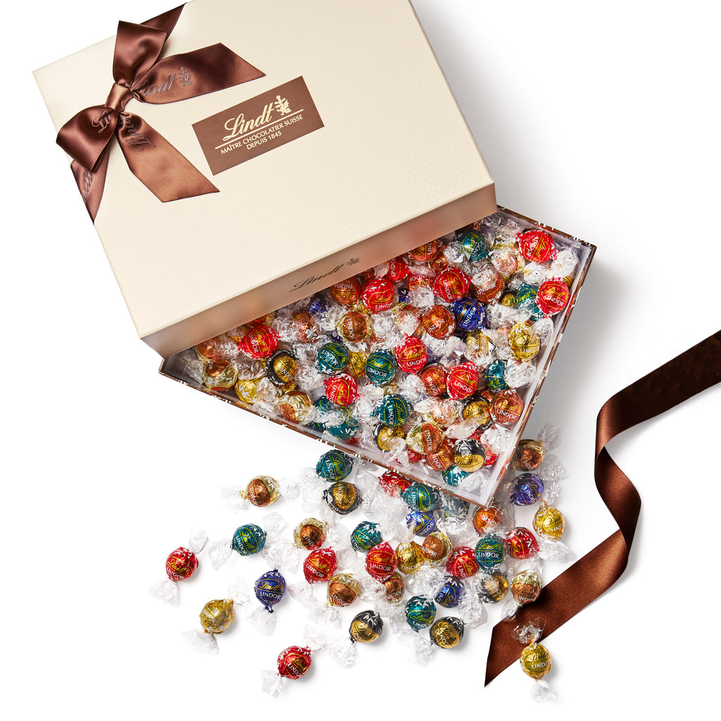 Lindt Lindor Assorted Chocolate Truffles Box 182 Count 2262g Pre Or Lindt Chocolate Canada 8263