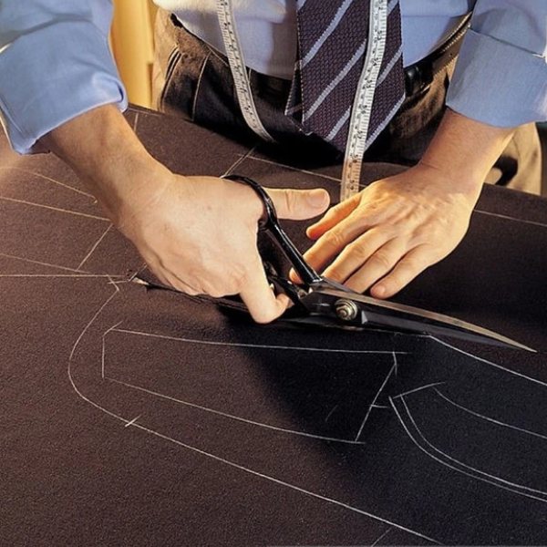 Ciseaux de couture adapté au tailleurs professionnels