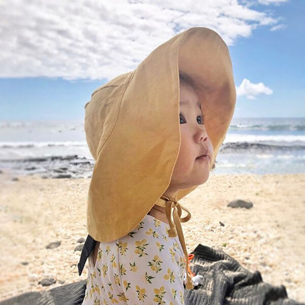 chapeau de plage et de voyage pour bébé