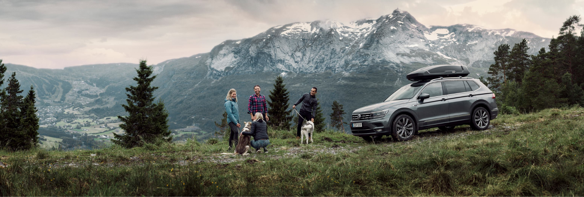 Thule helps you transport anything you care for safely, easily, and in style so you are free to live your active life. We believe in the value of an active life – whether you're in the city or the great outdoors.
