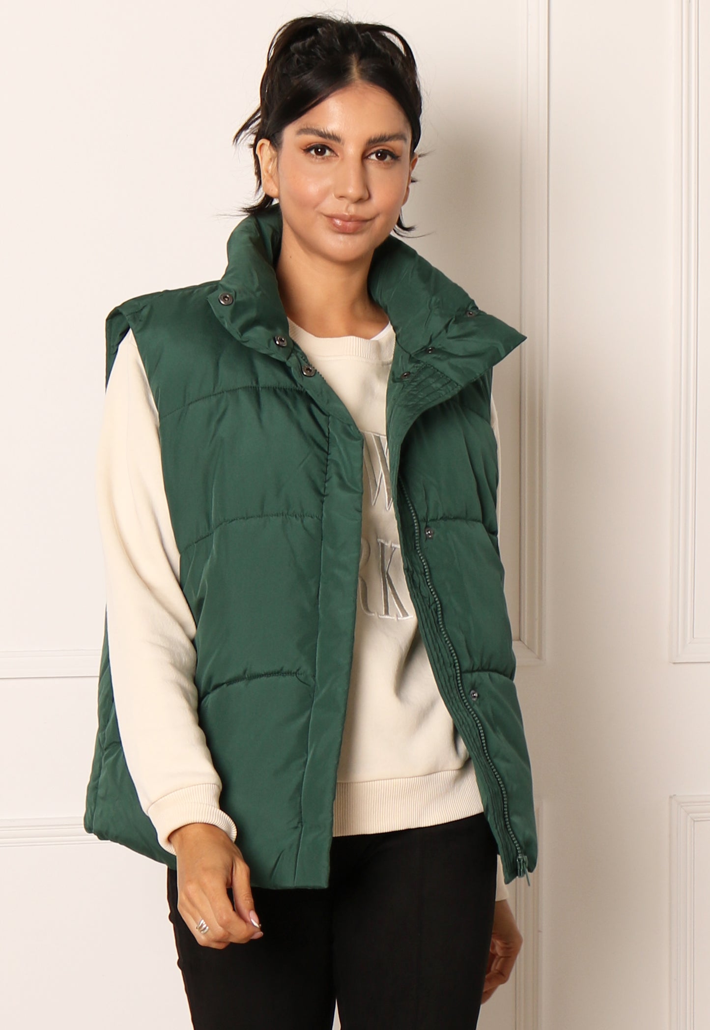 VILA Nilly Boxy Short Chevron Puffer Gilet Waistcoat in Bottle Green - concretebartops