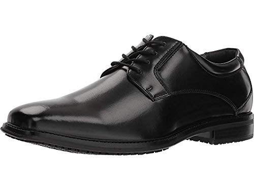 dockers slip resistant shoes