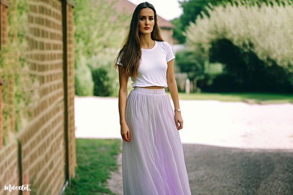 White crop plain t shirt styled with a maxi skirt