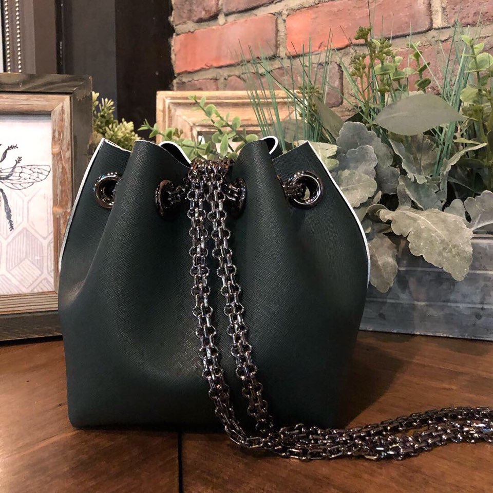 chain bucket bag