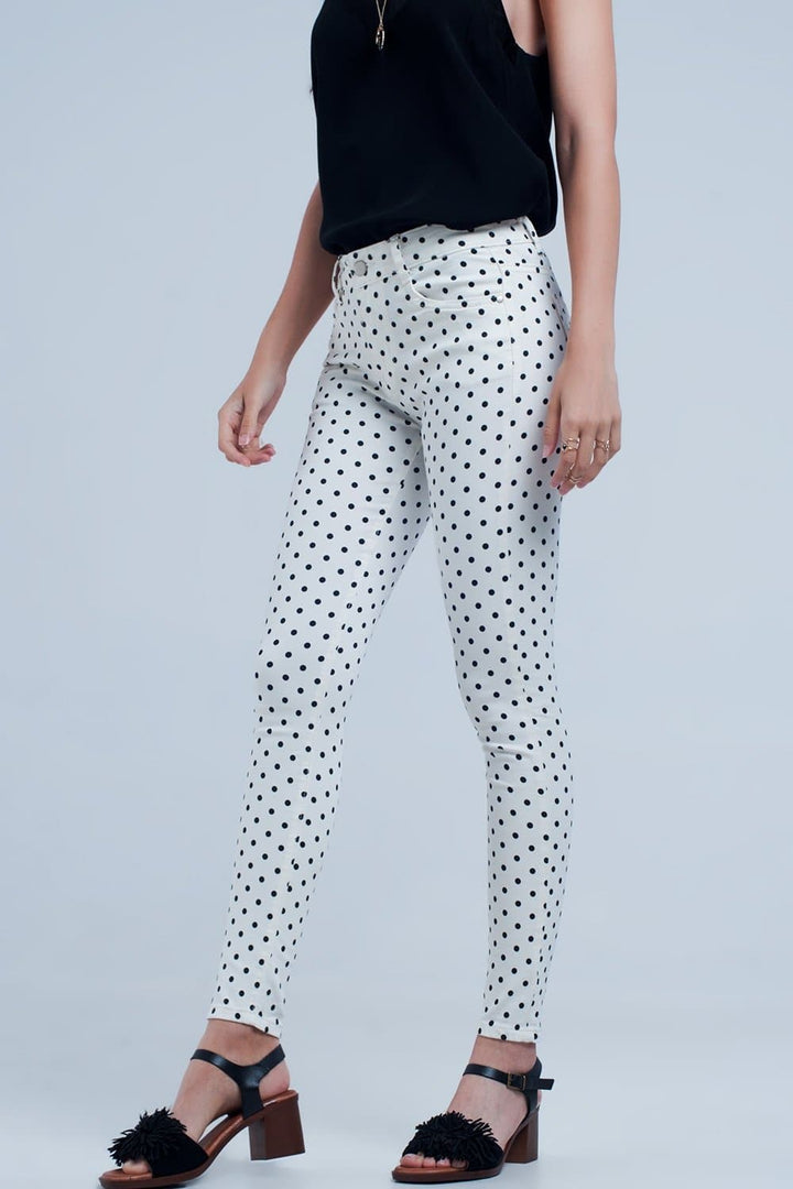 Q2 Women's Fashion - Women's Clothing - Jeans White Jeans in Polka Dots