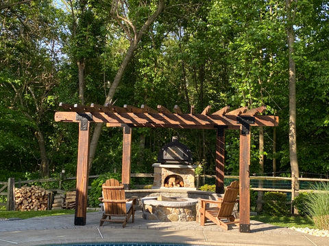 Beautiful pergola using our steel brackets in Delaware