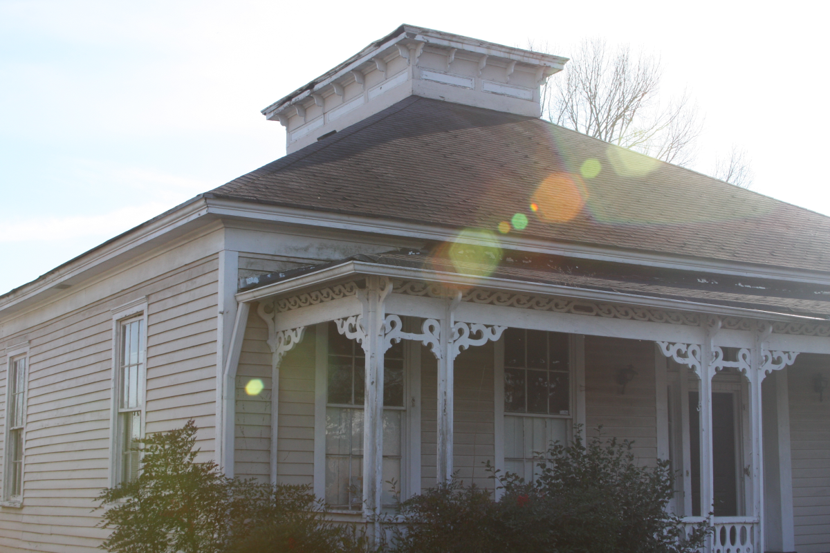 204 w poplar street griffin georgia 1870 victorian cottage