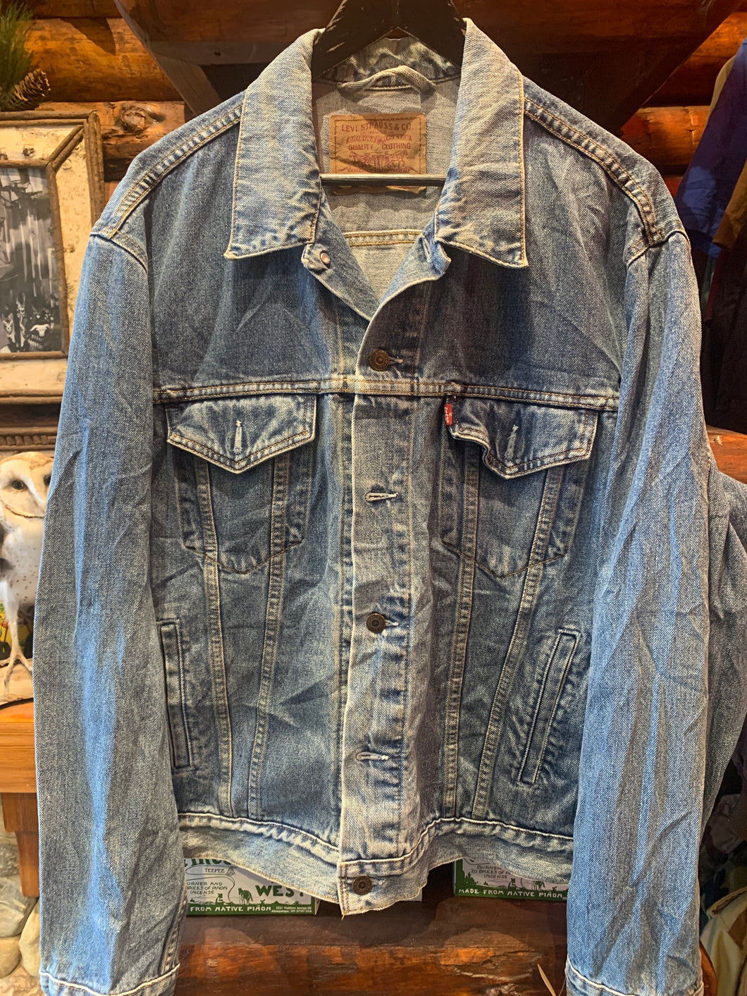 28. Vintage Levis Trucker Jacket, XXL – Midwest Trader