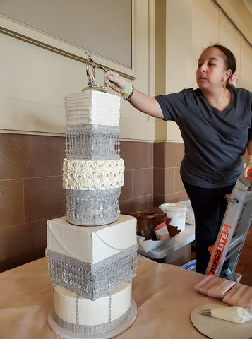 wedding cake bakery delivery and set up Phoenix