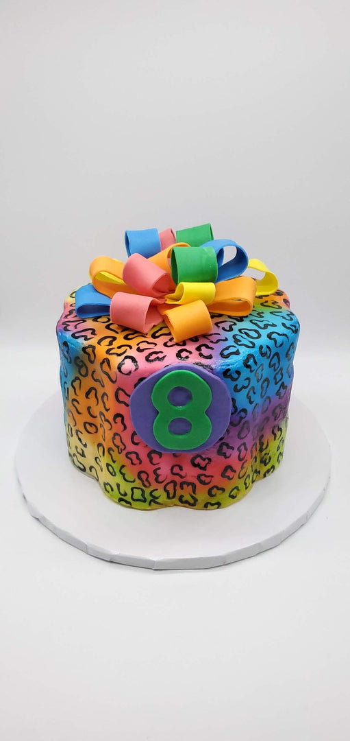 cheetah cake - Decorated Cake by bconfections - CakesDecor