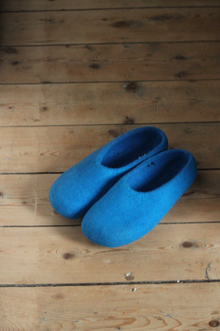 slipper size 38