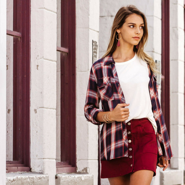 How To Transition From Summer To Fall With a Red Skirt and Plaid Top