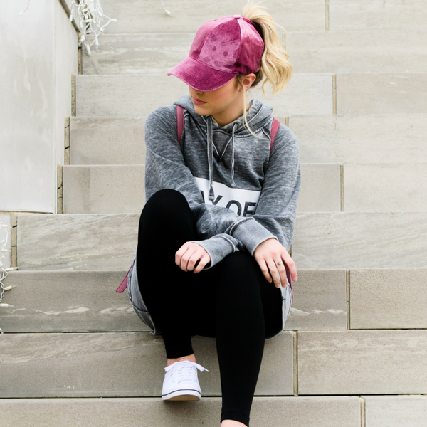 How to wear an oversize sweatshirt & leggings 