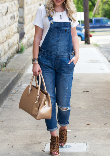 How To Create An Outfit With Denim Overalls For Fall