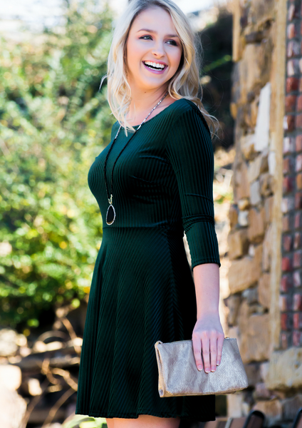 How To Style a Green Party Dress For Christmas – Siloe