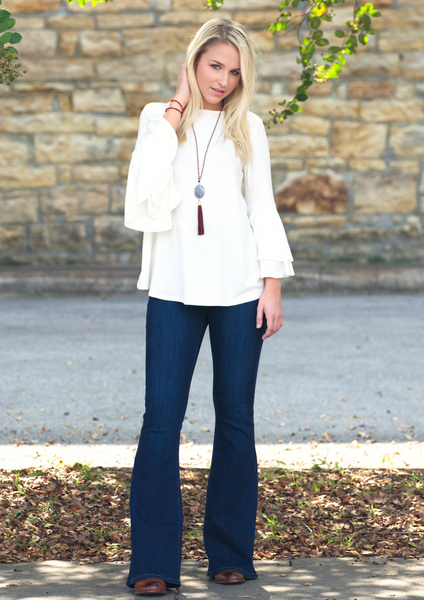 White top/dark blue jeans women's fashion blog