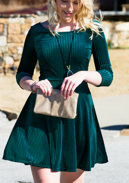 How To Style a Green Party Dress For Christmas – Siloe