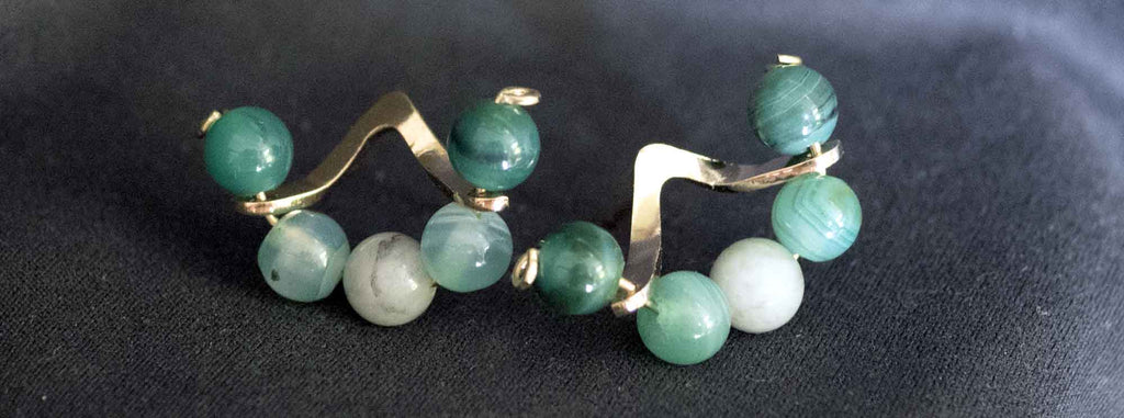 Orecchini Artigianali Astratti a Ventaglio Agate Verdi Foresta