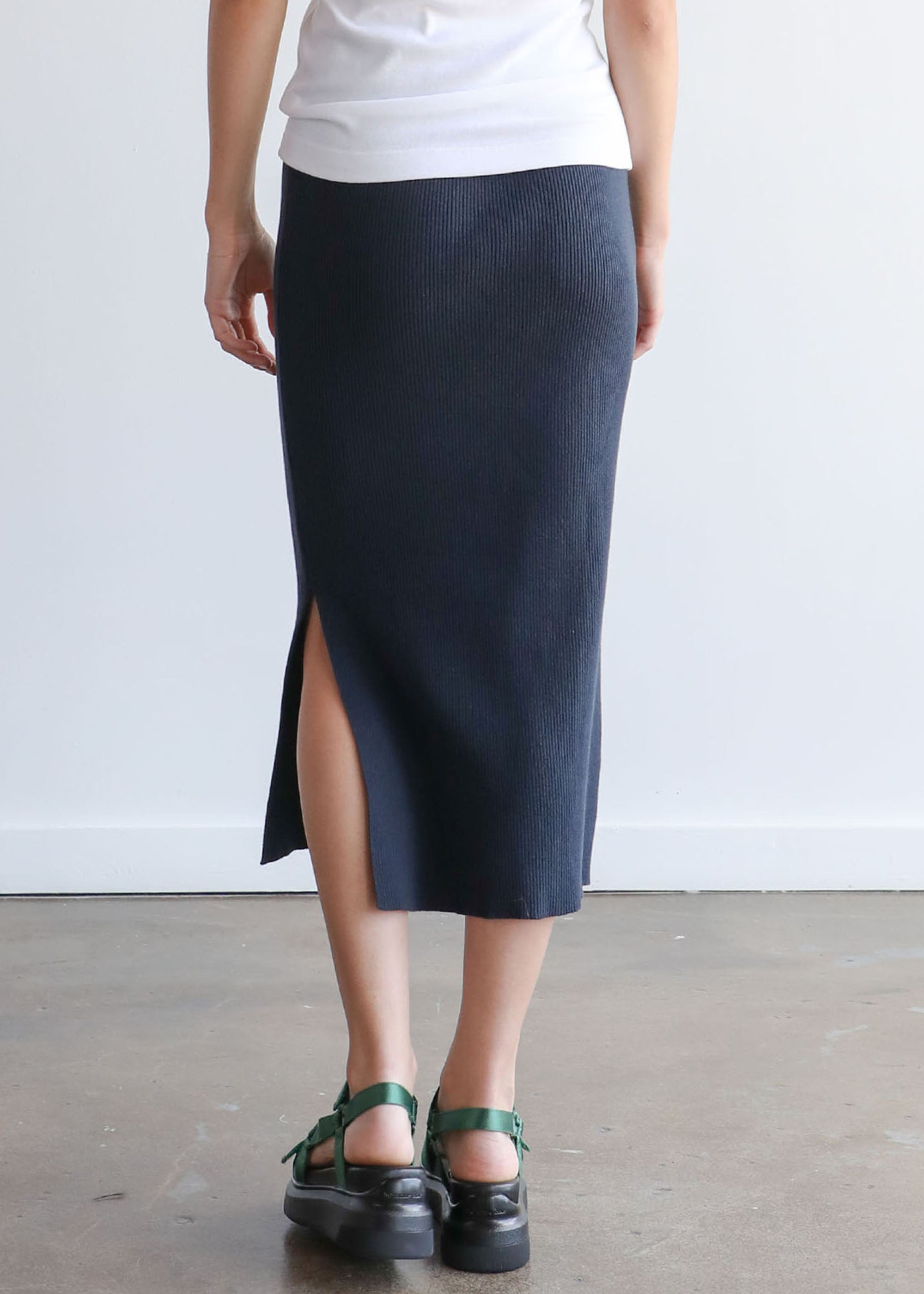 Ribbed Knit Midi Skirt in Navy