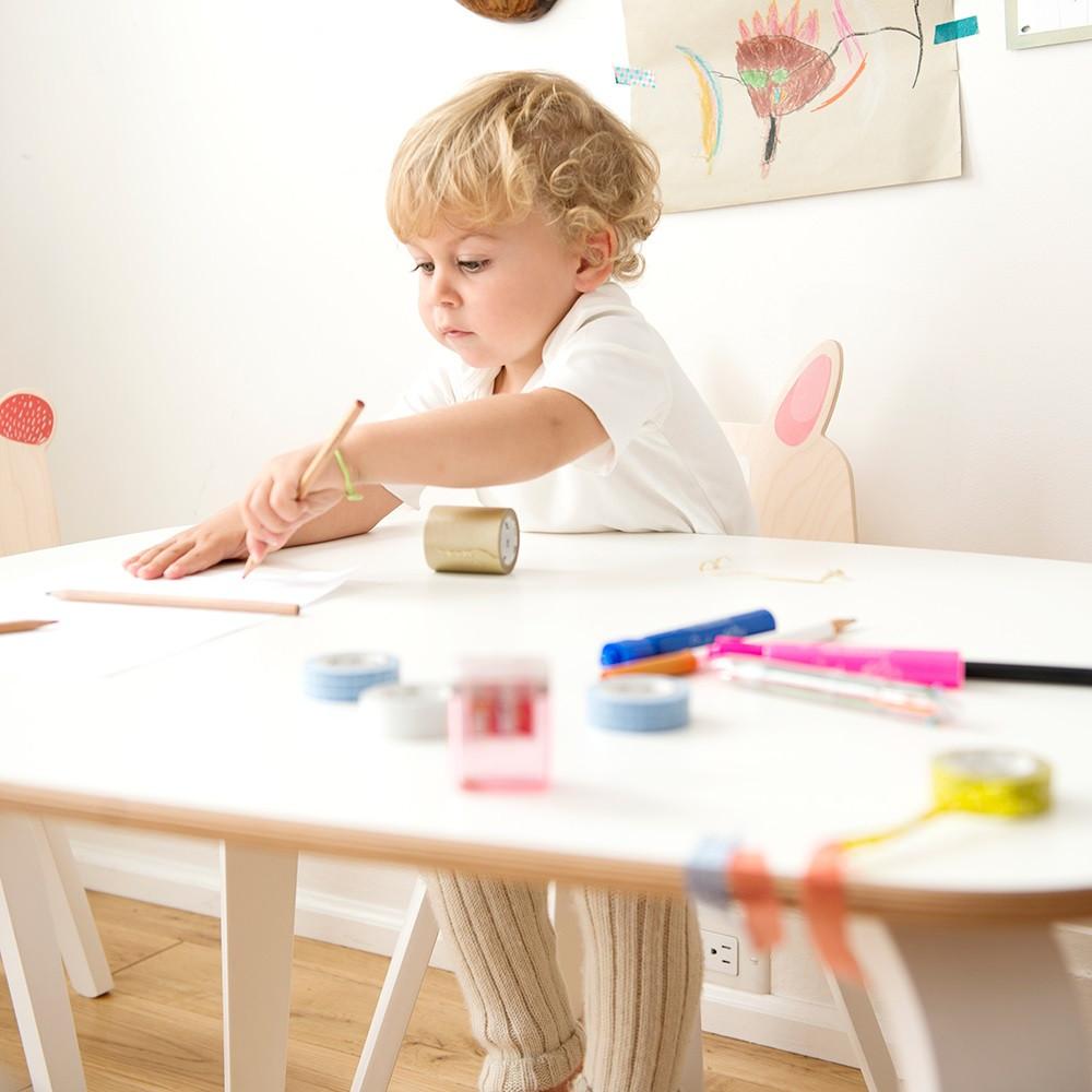 oeuf play table